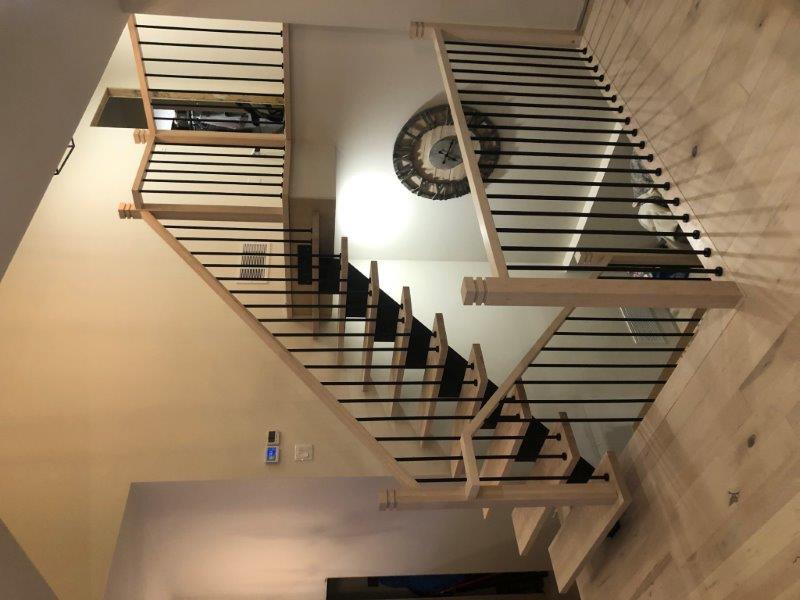 Staircase - Portfolio - Boiseries Algonquin (19)